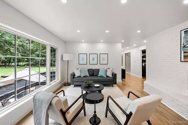 Beverly Hills, MI 48025,30105 WOODHAVEN Lane