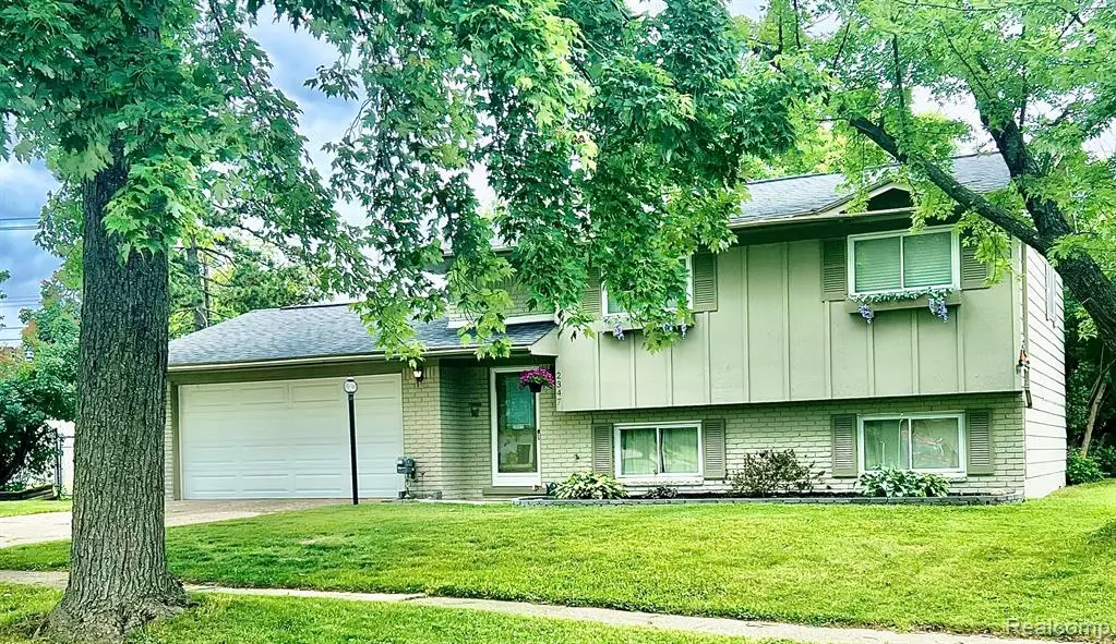 2347 OLD SALEM, Auburn Hills, MI 48326