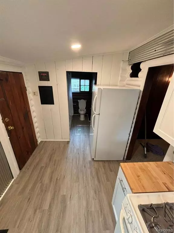 Pontiac, MI 48340,670 SCOTTWOOD Street