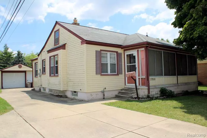 17033 QUARRY Street, Riverview, MI 48193