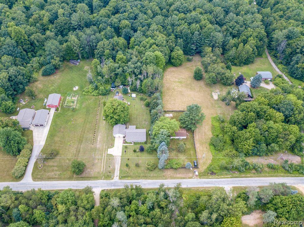 Montrose, MI 48457,13310 BUECHE Road