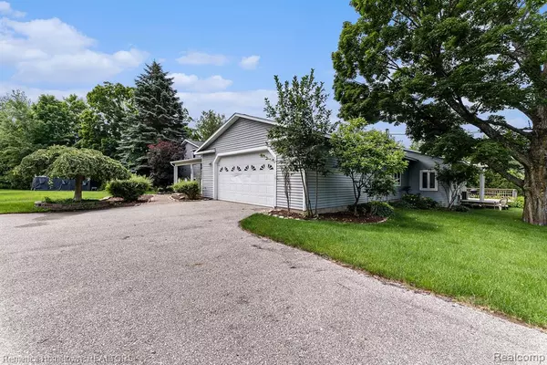 Traverse City, MI 49684,7044 S S. Lake Leelanau Dr