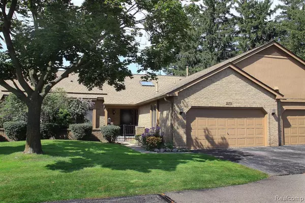 2173 LONDON BRIDGE Drive, Rochester Hills, MI 48307