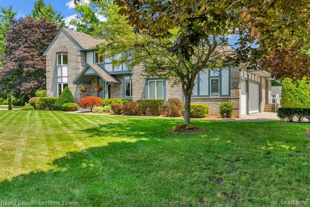 Fort Gratiot, MI 48059,2855 BARDAMAR Drive