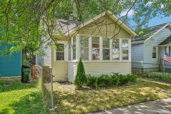 Hazel Park, MI 48030,46 E HAYES Avenue