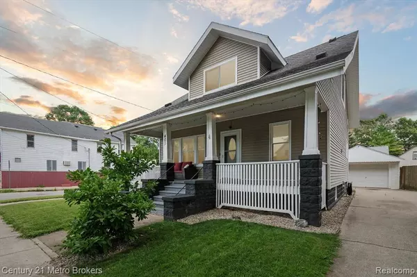 401 S FARRAGUT Street, Bay City, MI 48708