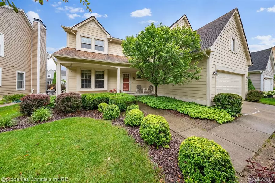3743 Eaton Gate Lane, Auburn Hills, MI 48326