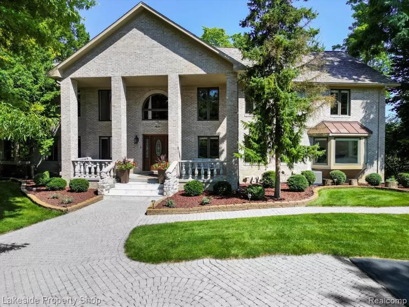 7601 DEERHILL Drive, Clarkston, MI