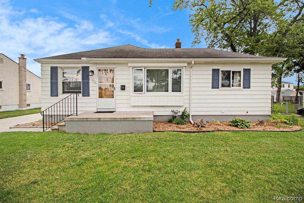 27051 AREADA Street, Madison Heights, MI 48071