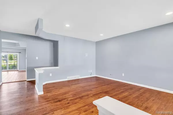 Madison Heights, MI 48071,30190 MANOR Drive
