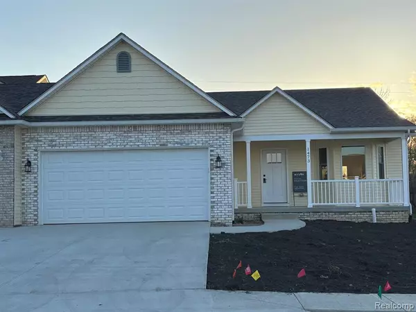 1473 MALLARD Circle, Owosso, MI 48867