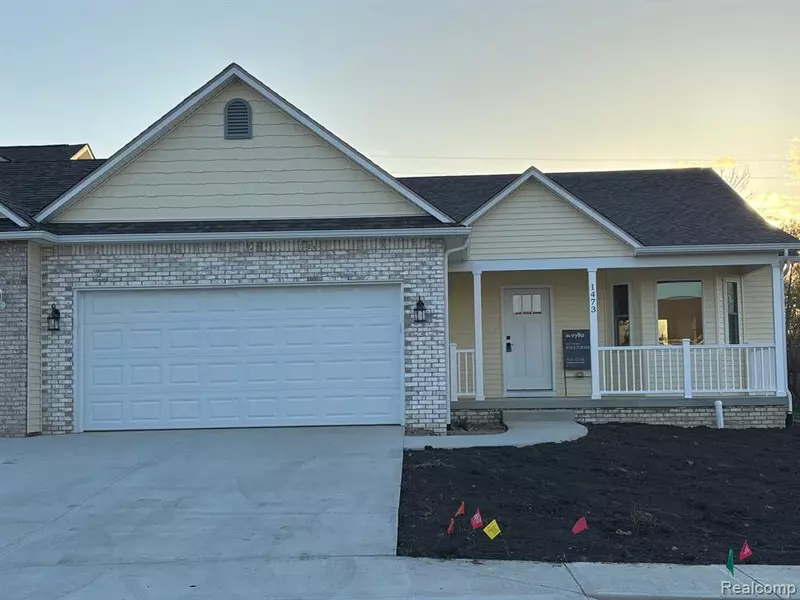 1473 MALLARD Circle, Owosso, MI 48867