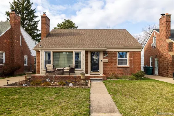 23246 HOLLANDER Street, Dearborn, MI 48128