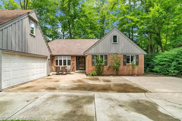 Fort Gratiot, MI 48059,4290 GUILFORD Lane