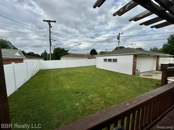 Trenton, MI 48183,2826 CANTERBURY Street