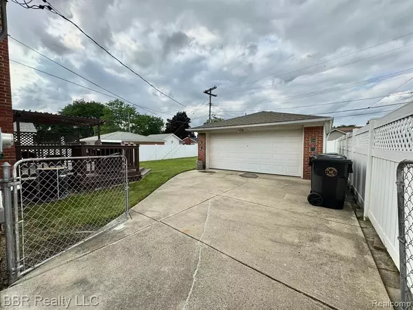 Trenton, MI 48183,2826 CANTERBURY Street