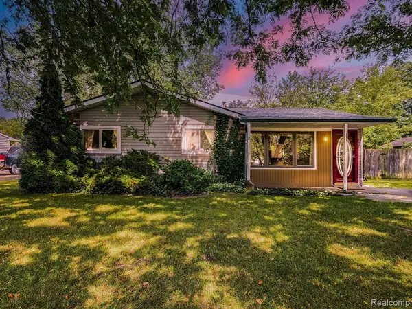 1587 ZARIEDA Street, Ortonville, MI 48462