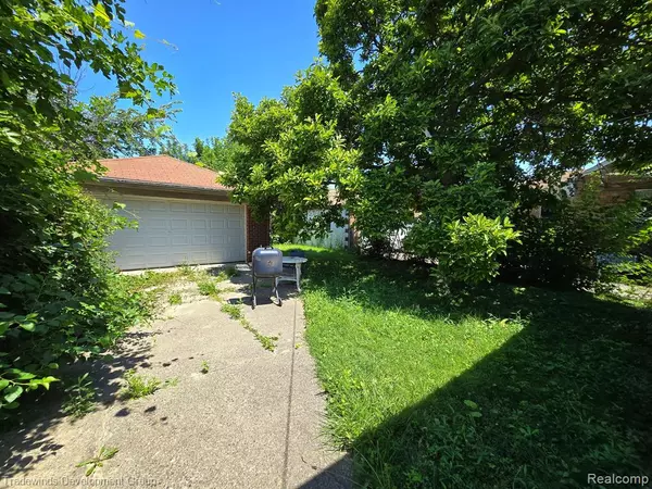 Detroit, MI 48205,14951 EASTBURN Street