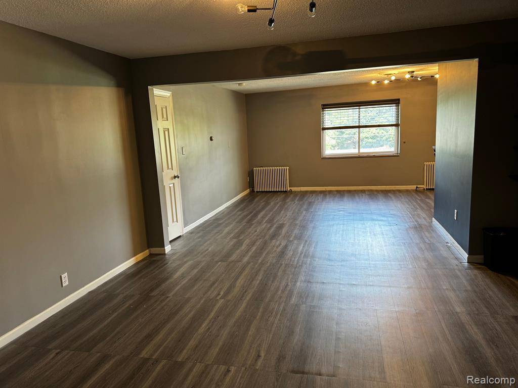 2016 N TELEGRAPH Road, Dearborn, MI 48128