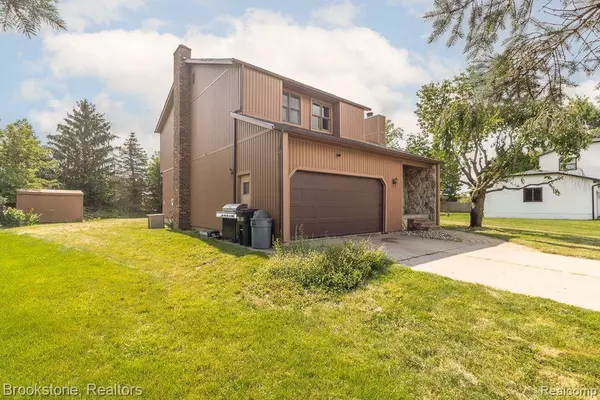 Davison, MI 48423,8430 BELLECHASSE Court