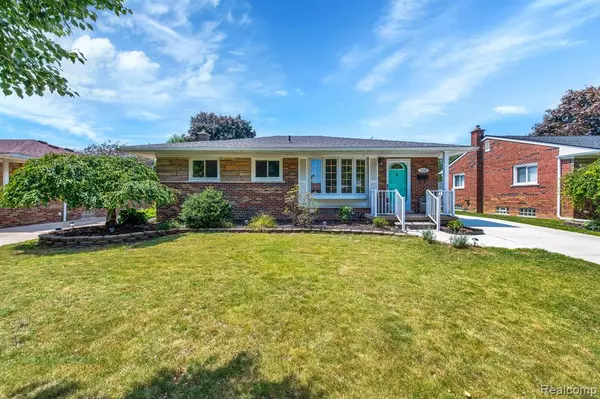 3510 MAIDSTONE Street, Trenton, MI 48183