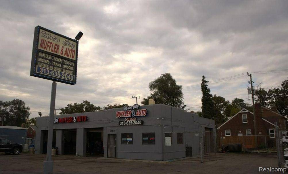 Detroit, MI 48221,10520 W 7 MILE Road