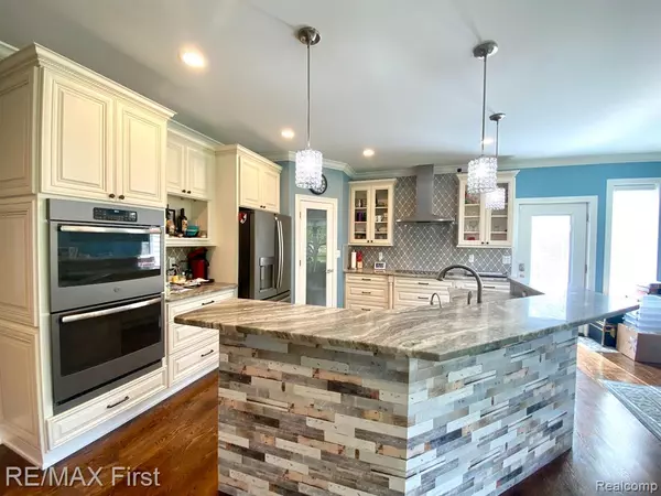 Rochester Hills, MI 48307,850 SOUTH W Boulevard