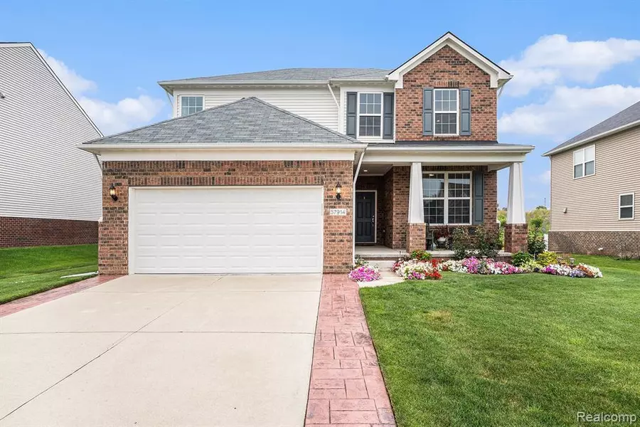 57914 Cider Mill Drive, New Hudson, MI 48165