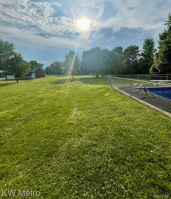 Durand, MI 48429,7924 S VERNON Road