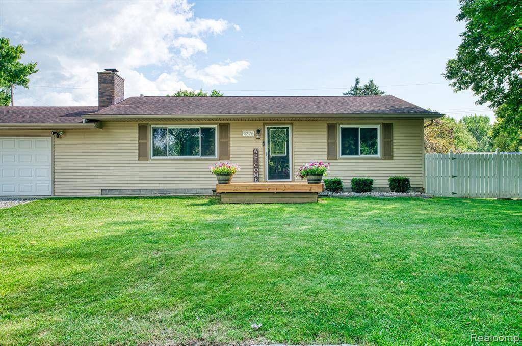 Howell, MI 48843,2378 LIVERNOIS Drive