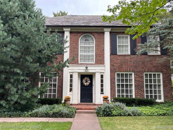 868 Whittier Road, Grosse Pointe Park, MI 48230