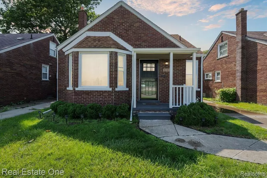 9263 STAHELIN Avenue, Detroit, MI 48228