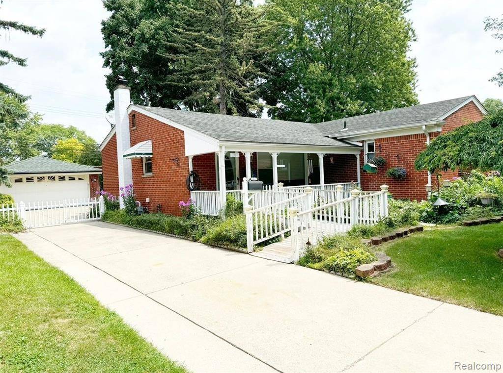 37026 THINBARK Street, Wayne, MI 48184