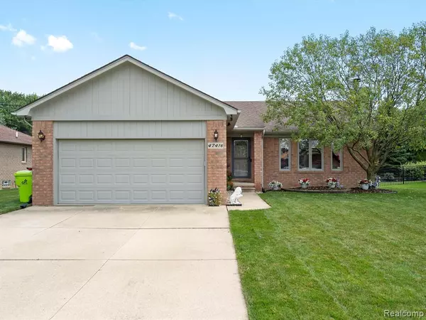 47416 DALLAS Lane, Macomb, MI 48044