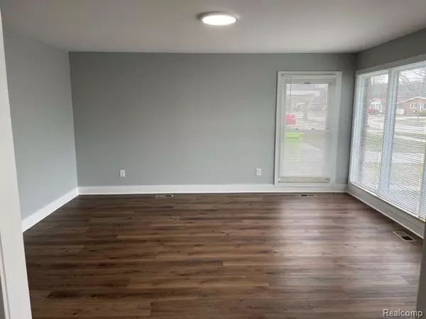 Madison Heights, MI 48071,1678 Dulong Avenue