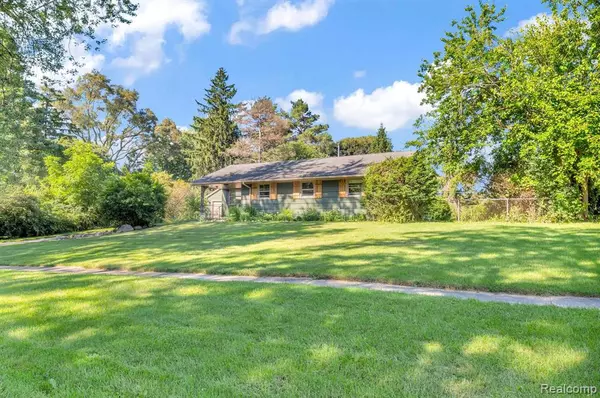 Lake Orion, MI 48362,812 MARKDALE Street