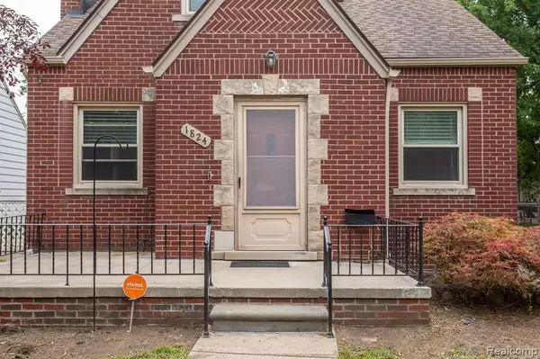 Dearborn, MI 48128,1824 N MILDRED Street