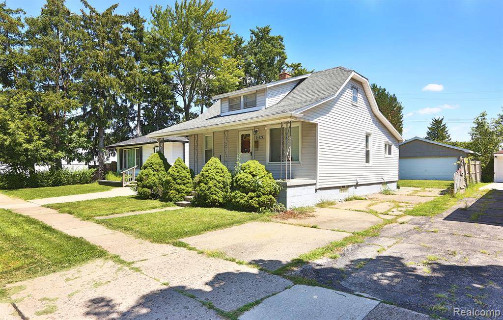 Eastpointe, MI 48021,24924 TUSCANY Avenue