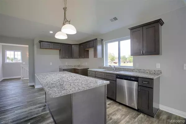 Clinton Twp, MI 48035,16540 SAVOR Lane