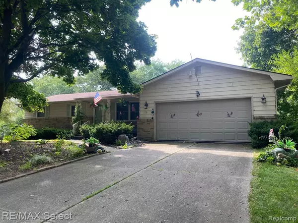 5130 OLD HAVER HILL Road, Grand Blanc, MI 48439