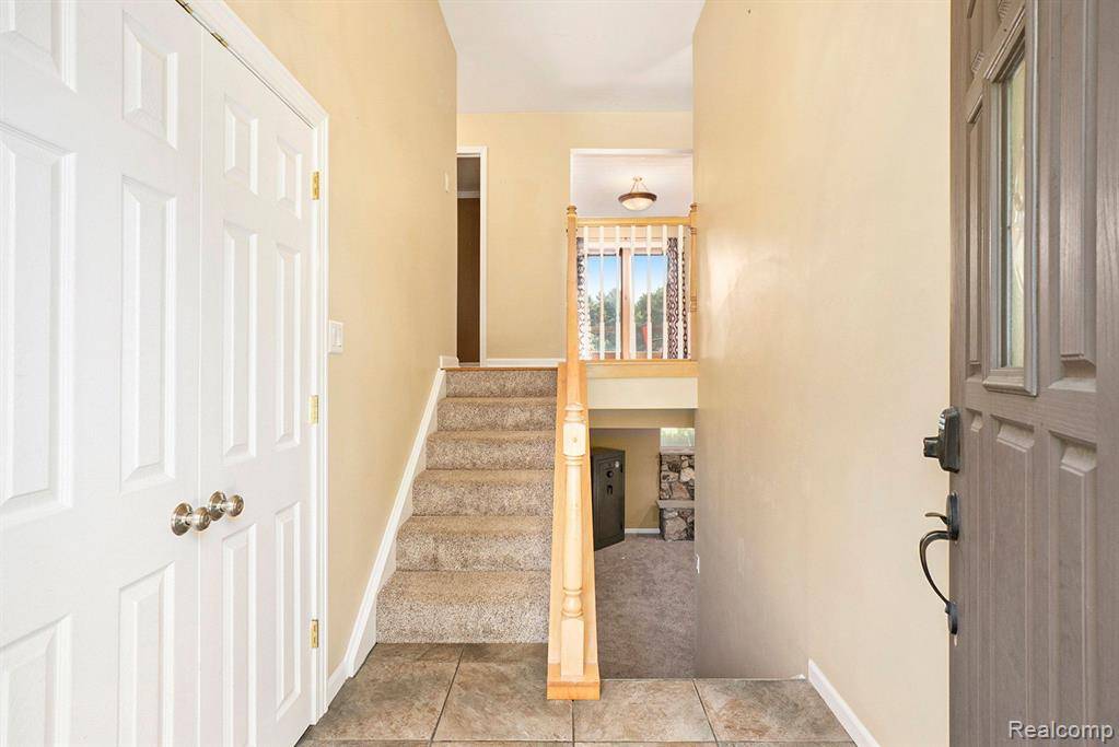Davison, MI 48423,5107 WALKER Road