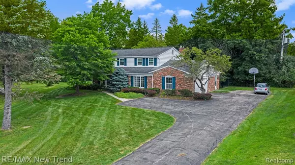 21515 MEADOW Lane, Beverly Hills, MI 48025