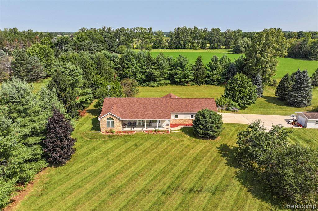 761 MELLISH Drive, Lapeer, MI 48446