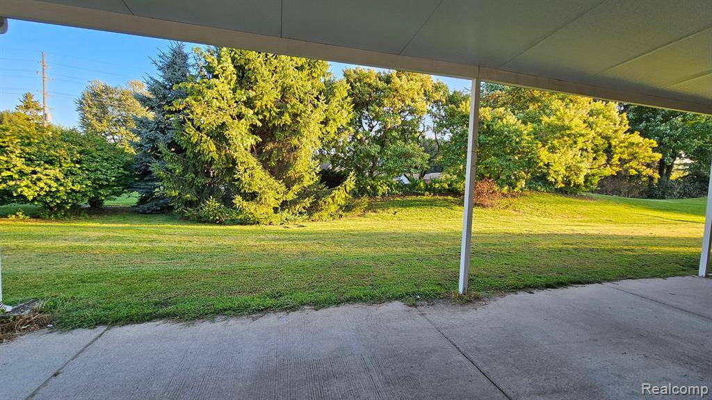 Shelby, MI 48315,49107 CRANBERRY