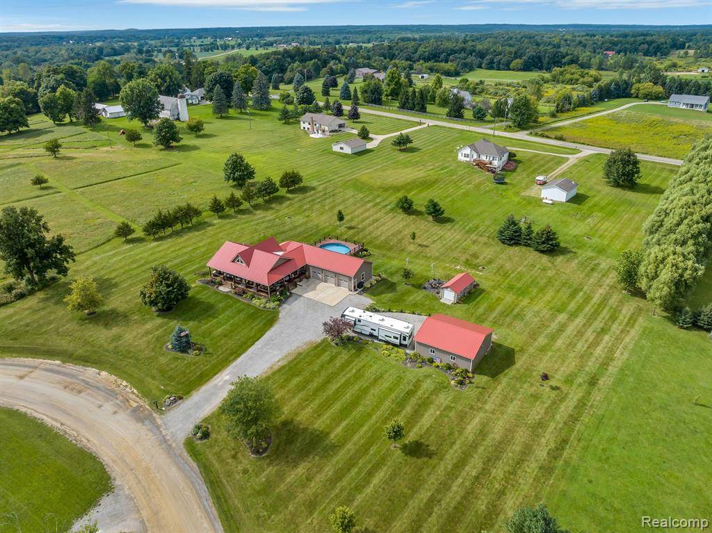 Lapeer, MI 48446,4000 SKINNER LAKE Road