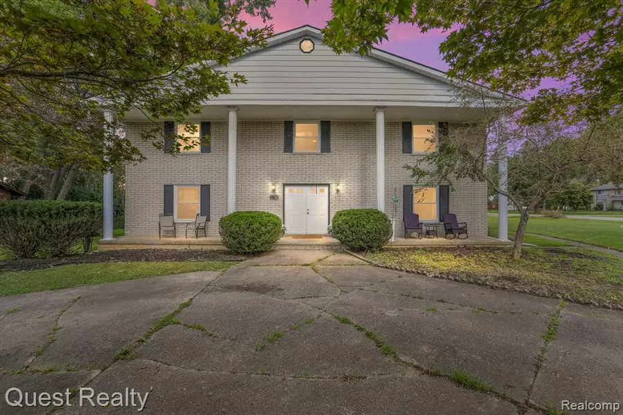 21700 NORMANDALE Street, Beverly Hills, MI 48025