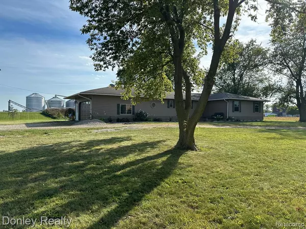 3949 Burnsline Road, MI 48416