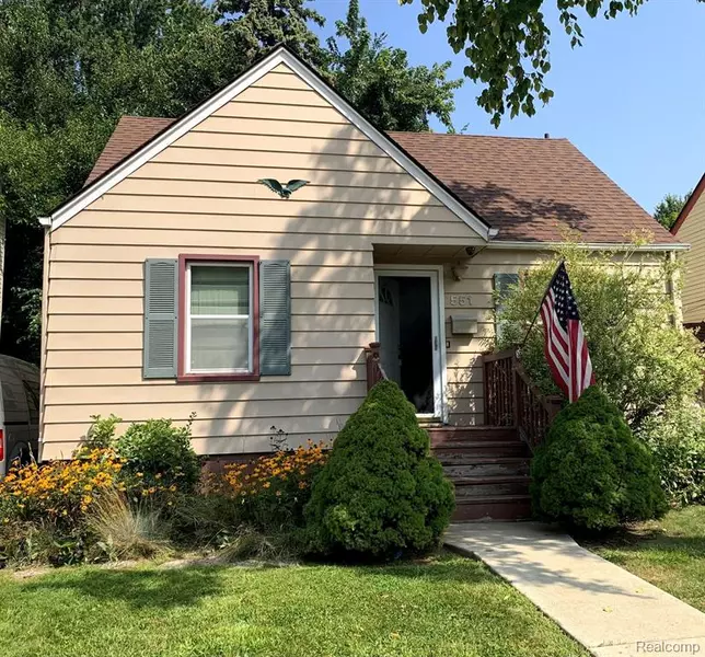 551 E MEYERS N Avenue, Hazel Park, MI 48030