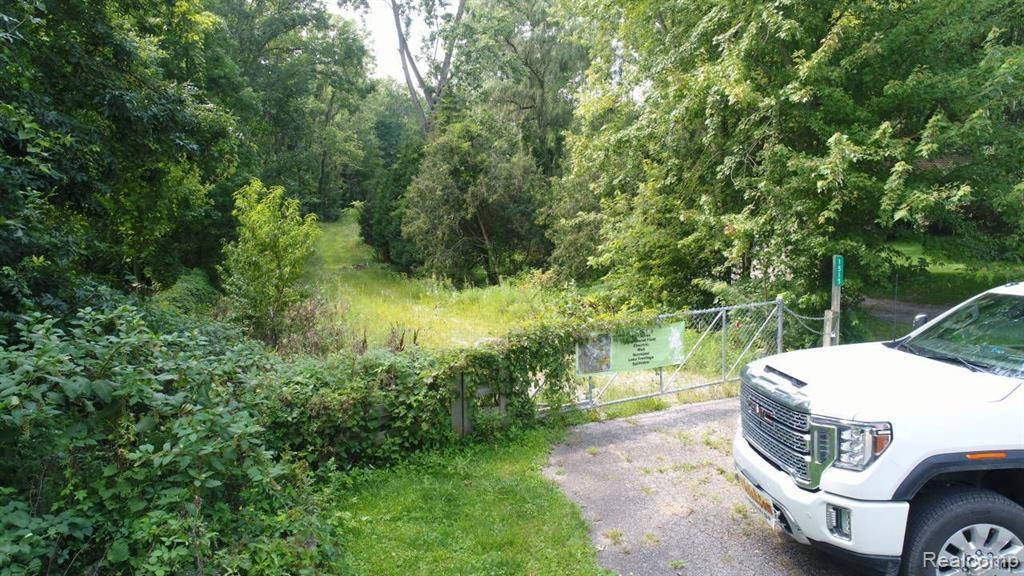 Lapeer, MI 48446,1515 RULANE Drive
