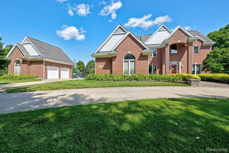 10523 WEDGEWOOD Drive, Clarkston, MI 48348